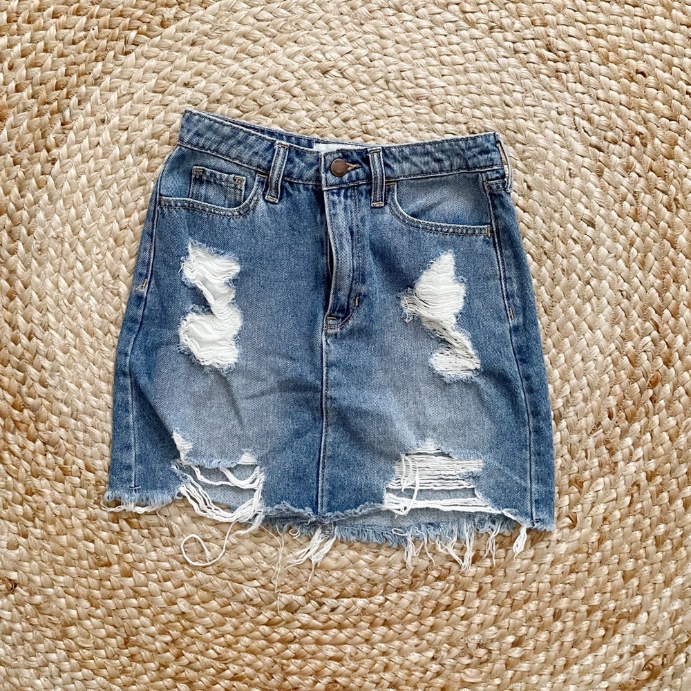 Hollister Ultra High Rise Skirt, w/ Distressed Hem